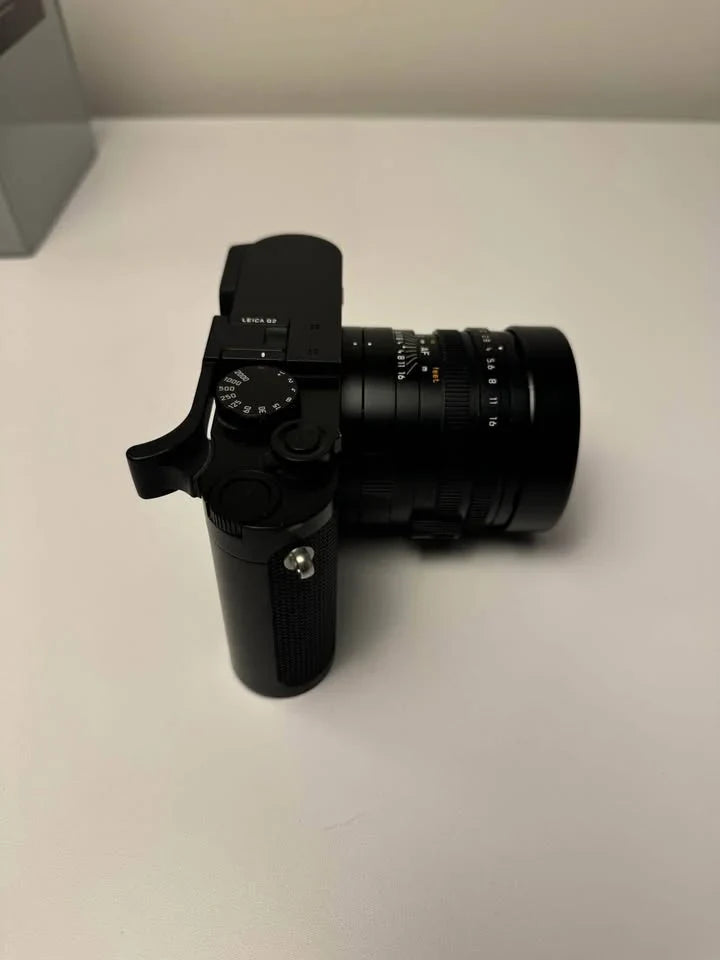 Leica Q2 47.3 MP Digital SLR Camera - Black