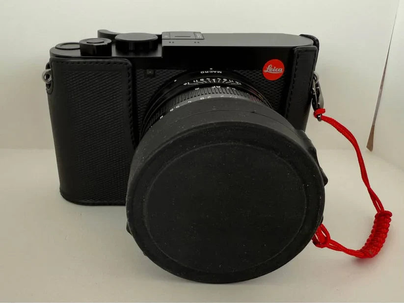 Leica Q2 With original box, accessories, Leica leather half case, and more!