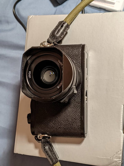 Leica Q2 47.3 MP Digital SLR Camera - Extra Battery + Accessories