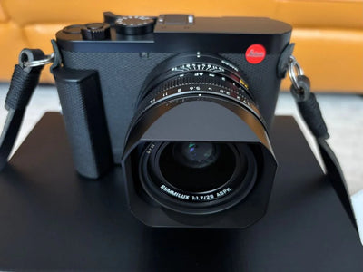 Leica Q2  Bonus Included